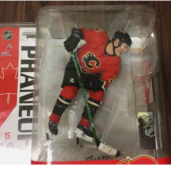 Dion Phaneuf NHL Mcfarlane Toys Calgary Flames - Picture 7 of 8